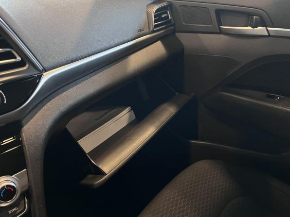 Hyundai Elantra VI (AD) Рестайлинг с пробегом 2020 года, цена 1 560 000 рублей, 141053 км, седан, Автокод Объявления