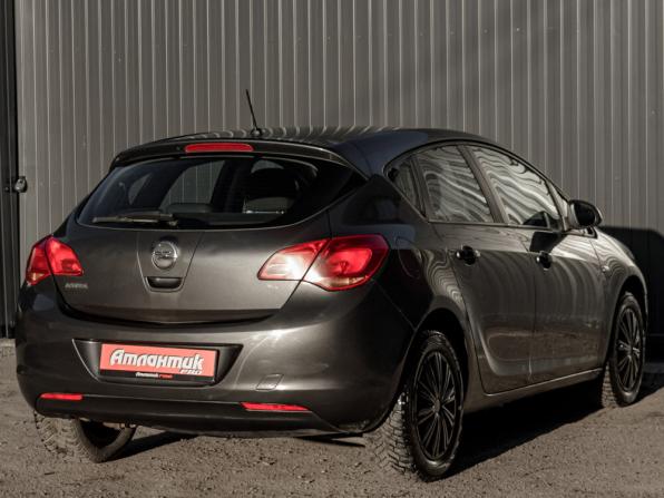 Opel Astra J с пробегом 2010 года, цена 750 000 рублей, 112238 км, хэтчбек, Автокод Объявления