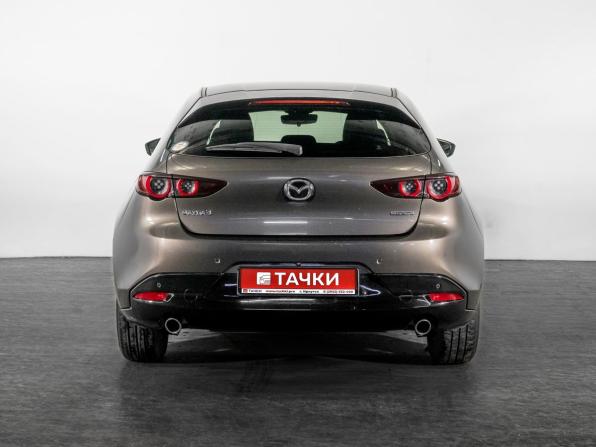 Mazda 3 IV (BP) с пробегом 2021 года, цена 1 630 000 рублей, 83126 км, хэтчбек, Автокод Объявления