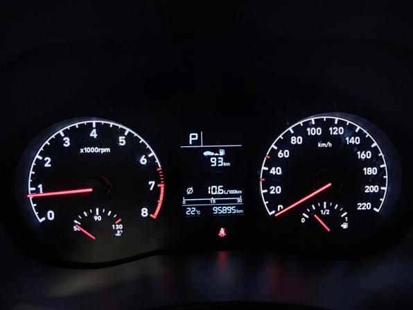 Hyundai Solaris II с пробегом 2017 года, цена 1 370 000 рублей, 95875 км, седан, Автокод Объявления