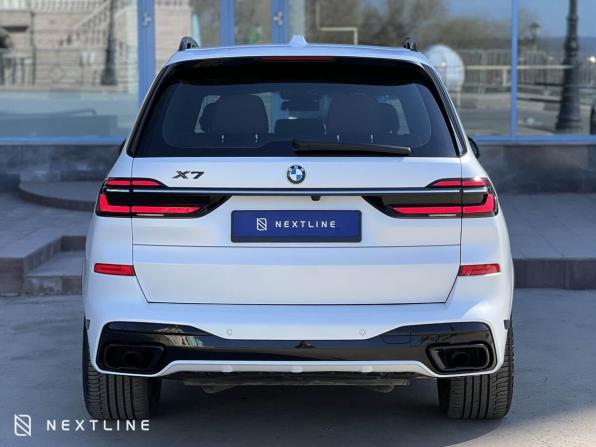 BMW X7 I (G07) Рестайлинг с пробегом 2024 года, цена 13 990 000 рублей, 35650 км, внедорожник, Автокод Объявления