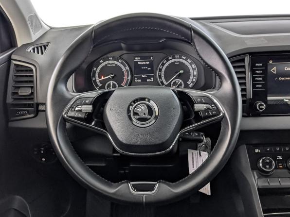 Skoda Karoq I с пробегом 2021 года, цена 2 415 000 рублей, 47430 км, внедорожник, Автокод Объявления