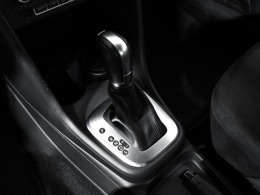 Volkswagen Polo V Рестайлинг Санкт-Петербург  - изображение 12