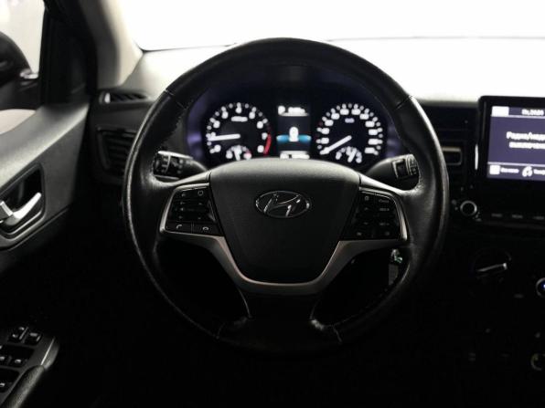 Hyundai Solaris II Рестайлинг с пробегом 2021 года, цена 1 499 000 рублей, 102354 км, седан, Автокод Объявления