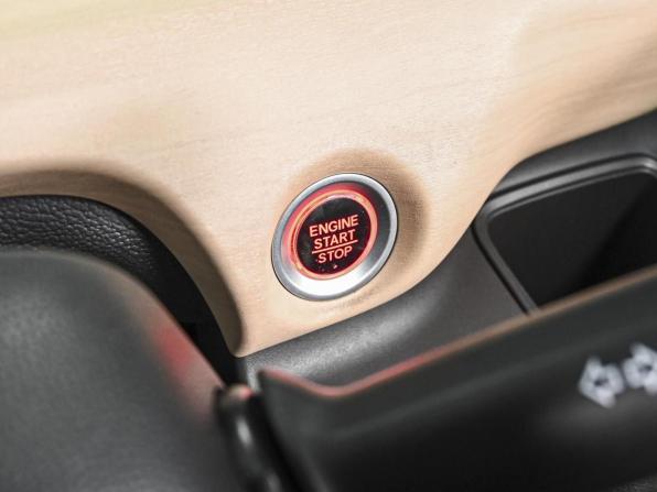 Honda Freed II Рестайлинг с пробегом 2019 года, цена 1 785 000 рублей, 117801 км, компактвэн, Автокод Объявления