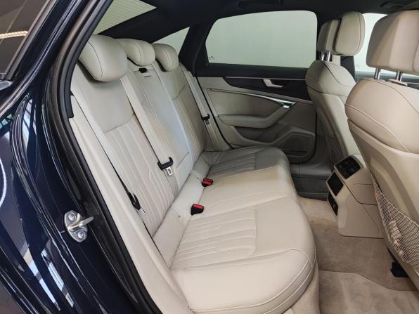 Audi A6 V (C8) с пробегом 2018 года, цена 5 390 000 рублей, 32938 км, седан, Автокод Объявления