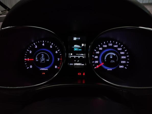 Hyundai Santa Fe III с пробегом 2013 года, цена 1 670 000 рублей, 195000 км, внедорожник, Автокод Объявления