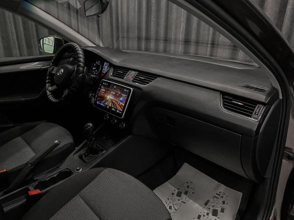 Skoda Octavia III (A7) с пробегом 2014 года, цена 679 000 рублей, 210000 км, лифтбек, Автокод Объявления