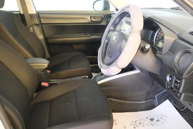 Toyota Corolla XI (E160 E170) Рестайлинг 2 с пробегом 2020 года, цена 1 659 000 рублей, 125000 км, универсал, Автокод Объявления