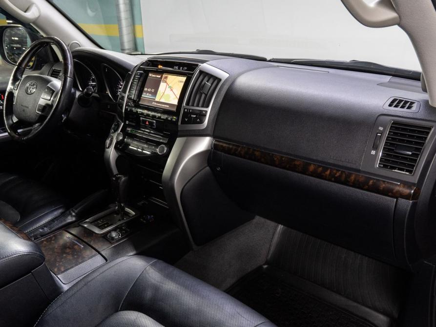 Toyota Land Cruiser 200 Series Рестайлинг 1 Тюмень  - изображение 21