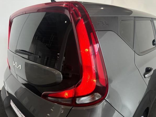 Kia Soul III Рестайлинг с пробегом 2022 года, цена 2 120 000 рублей, 99900 км, хэтчбек, Автокод Объявления