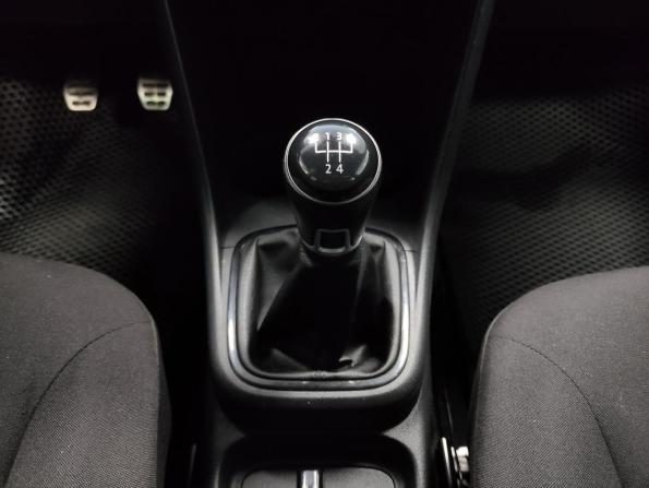 Volkswagen Polo V Рестайлинг с пробегом 2017 года, цена 950 000 рублей, 125540 км, седан, Автокод Объявления