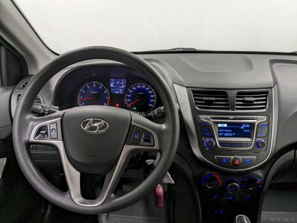 Hyundai Solaris I Рестайлинг с пробегом 2015 года, цена 1 160 000 рублей, 68850 км, хэтчбек, Автокод Объявления