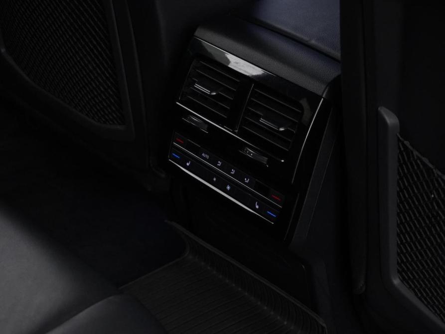 Volkswagen Touareg III Москва  - изображение 23