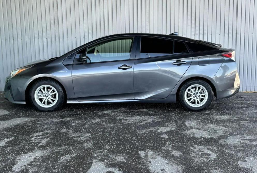 Toyota Prius III Рестайлинг (XW30) Киров  - изображение 9