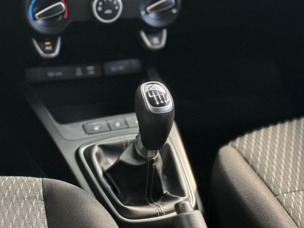 Kia Rio IV с пробегом 2019 года, цена 1 345 000 рублей, 129566 км, седан, Автокод Объявления