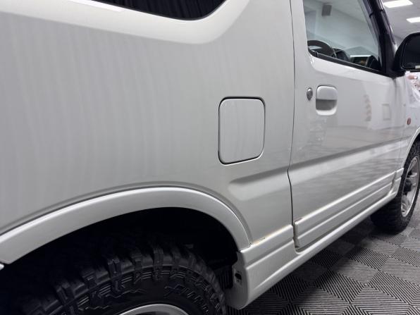 Suzuki Jimny III с пробегом 2004 года, цена 680 000 рублей, 163487 км, внедорожник, Автокод Объявления