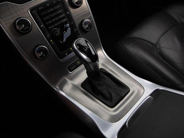 Volvo XC70 II Рестайлинг с пробегом 2014 года, цена 1 449 000 рублей, 309336 км, универсал, Автокод Объявления