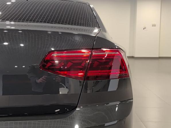 Volkswagen Passat B8 Рестайлинг с пробегом 2020 года, цена 3 530 000 рублей, 75031 км, седан, Автокод Объявления