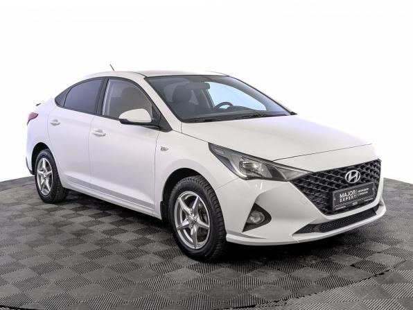 Hyundai Solaris II Рестайлинг с пробегом 2022 года, цена 1 610 000 рублей, 76766 км, седан, Автокод Объявления