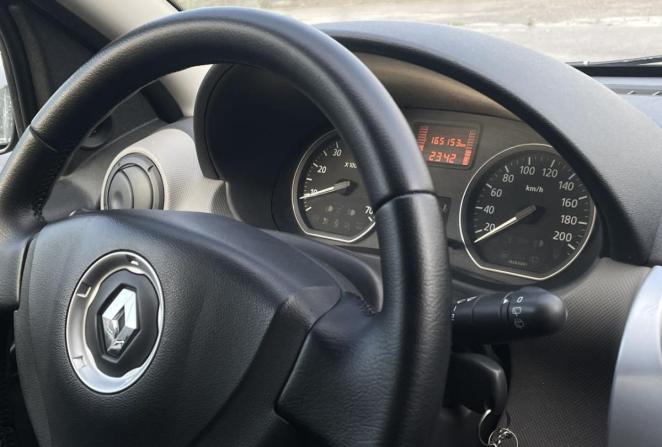 Renault Sandero I с пробегом 2010 года, цена 500 000 рублей, 165153 км, хэтчбек, Автокод Объявления