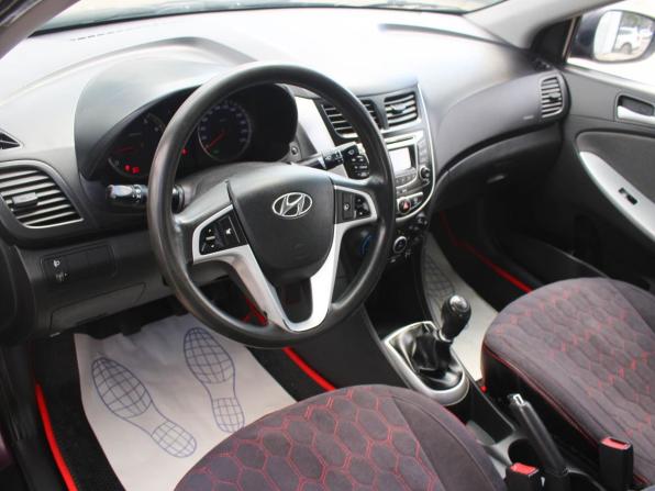 Hyundai Solaris I с пробегом 2012 года, цена 670 000 рублей, 154379 км, седан, Автокод Объявления