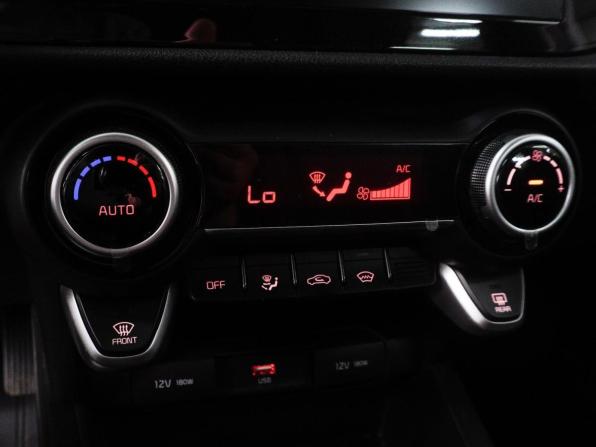 Kia Rio IV Рестайлинг с пробегом 2021 года, цена 1 929 000 рублей, 34987 км, седан, Автокод Объявления