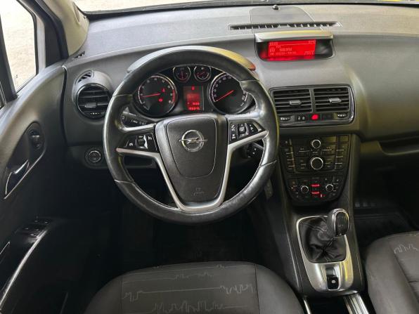 Opel Meriva B Рестайлинг с пробегом 2013 года, цена 748 000 рублей, 136000 км, минивэн, Автокод Объявления