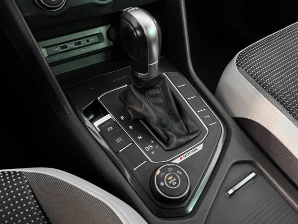 Volkswagen Tiguan II с пробегом 2019 года, цена 2 325 000 рублей, 137983 км, внедорожник, Автокод Объявления