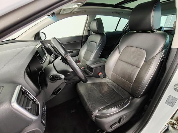Kia Sportage IV Рестайлинг с пробегом 2020 года, цена 2 475 000 рублей, 131975 км, внедорожник, Автокод Объявления