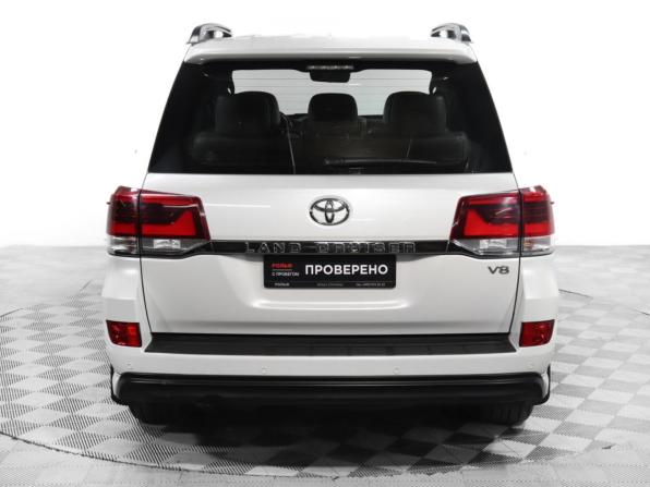 Toyota Land Cruiser 200 Series Рестайлинг 2 с пробегом 2017 года, цена 8 349 900 рублей, 68000 км, внедорожник, Автокод Объявления