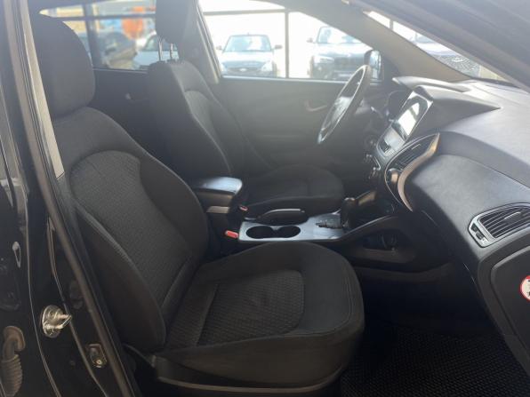 Hyundai ix35 I с пробегом 2011 года, цена 995 000 рублей, 281573 км, внедорожник, Автокод Объявления
