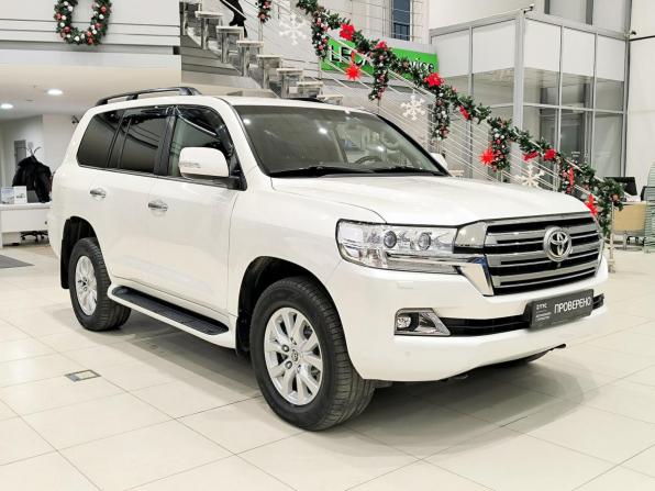 Toyota Land Cruiser 200 Series Рестайлинг 2 с пробегом 2020 года, цена 6 099 000 рублей, 221103 км, внедорожник, Автокод Объявления