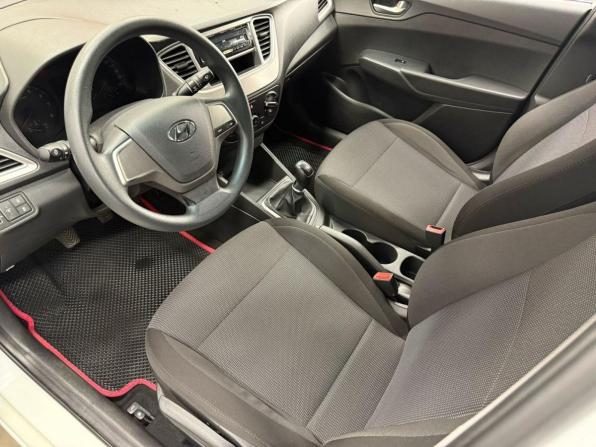 Hyundai Solaris II с пробегом 2019 года, цена 996 911 рублей, 128662 км, седан, Автокод Объявления