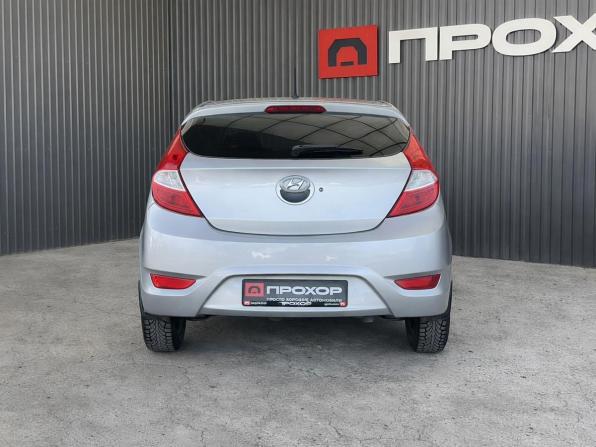 Hyundai Solaris I с пробегом 2012 года, цена 997 000 рублей, 90944 км, хэтчбек, Автокод Объявления
