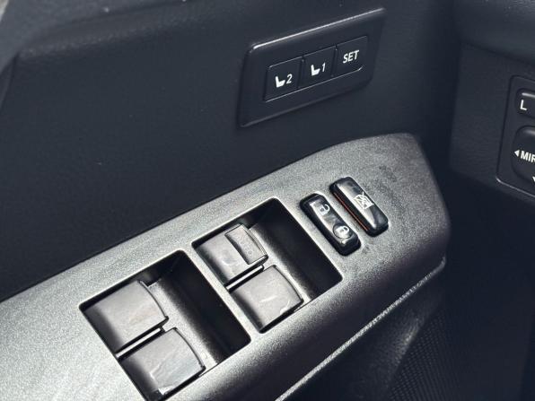 Toyota RAV4 IV (XA40) Рестайлинг с пробегом 2018 года, цена 2 059 000 рублей, 293096 км, внедорожник, Автокод Объявления