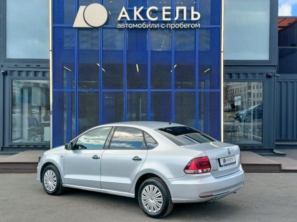 Volkswagen Polo V Рестайлинг с пробегом 2016 года, цена 835 000 рублей, 182000 км, седан, Автокод Объявления