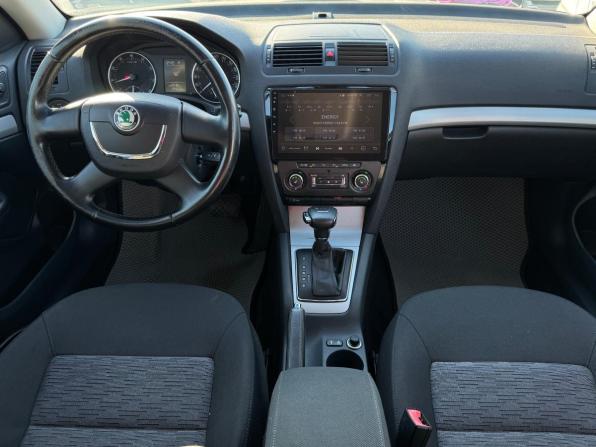 Skoda Octavia II (A5) Рестайлинг с пробегом 2013 года, цена 875 000 рублей, 245460 км, лифтбек, Автокод Объявления