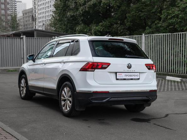 Volkswagen Tiguan II Рестайлинг с пробегом 2021 года, цена 2 600 000 рублей, 103000 км, внедорожник, Автокод Объявления