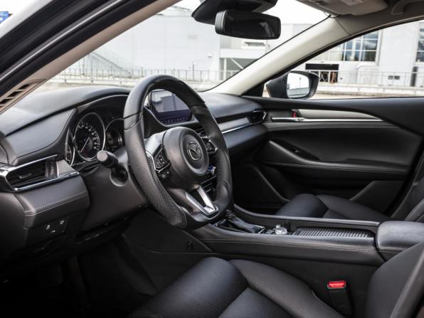 Mazda 6 III (GJ) Рестайлинг 2 с пробегом 2020 года, цена 2 600 000 рублей, 113841 км, седан, Автокод Объявления