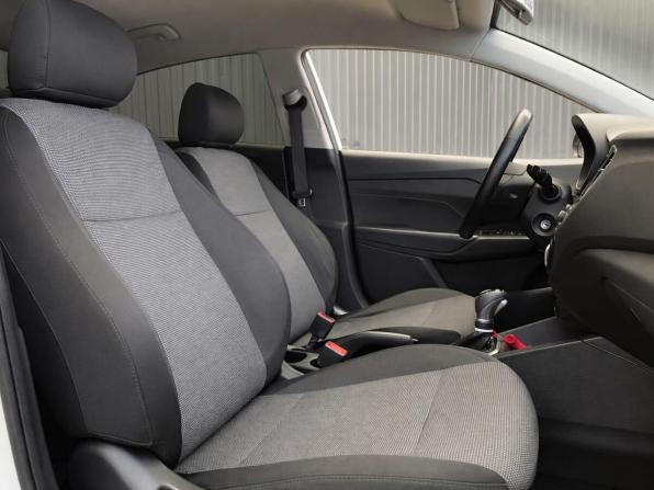 Hyundai Solaris II с пробегом 2017 года, цена 1 297 000 рублей, 144429 км, седан, Автокод Объявления