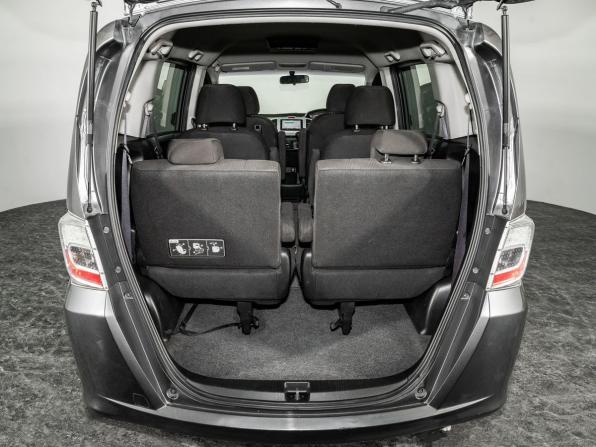 Honda Freed I Рестайлинг с пробегом 2011 года, цена 1 130 000 рублей, 168362 км, компактвэн, Автокод Объявления
