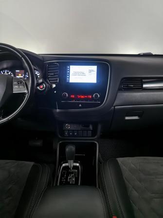 Mitsubishi Outlander III Рестайлинг 3 с пробегом 2021 года, цена 2 499 000 рублей, 103985 км, внедорожник, Автокод Объявления