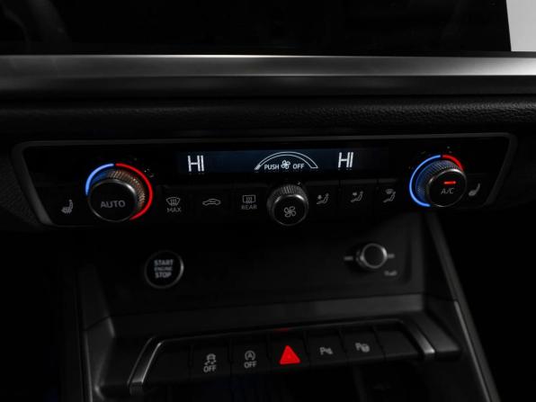 Audi Q3 II (F3) с пробегом 2025 года, цена 4 200 000 рублей, 45 км, внедорожник, Автокод Объявления