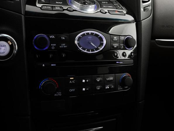 Infiniti QX70 с пробегом 2015 года, цена 1 899 000 рублей, 154970 км, внедорожник, Автокод Объявления