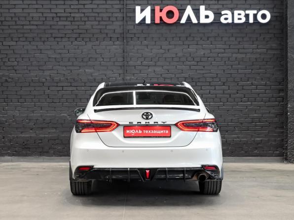 Toyota Camry VIII (XV70) Рестайлинг с пробегом 2021 года, цена 2 900 000 рублей, 162834 км, седан, Автокод Объявления
