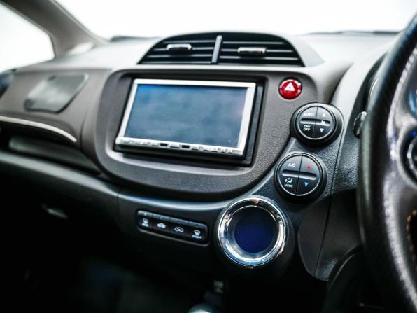 Honda Fit Shuttle I с пробегом 2012 года, цена 1 100 000 рублей, 77934 км, универсал, Автокод Объявления