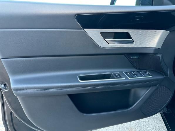 Jaguar XF II с пробегом 2019 года, цена 2 970 000 рублей, 53277 км, седан, Автокод Объявления