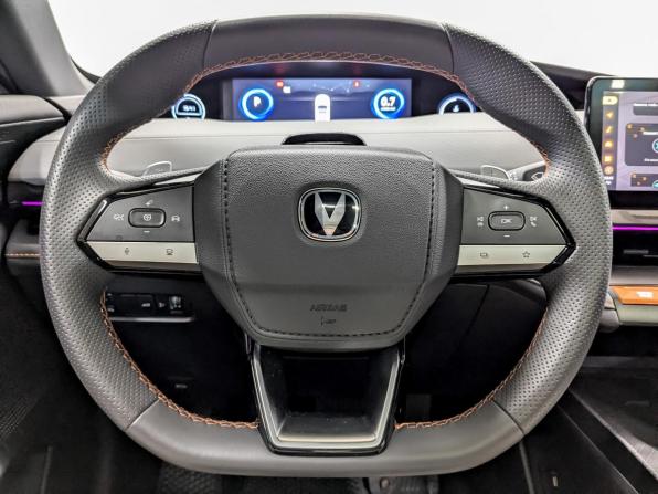 Changan UNI-V I с пробегом 2023 года, цена 2 150 000 рублей, 32676 км, лифтбек, Автокод Объявления