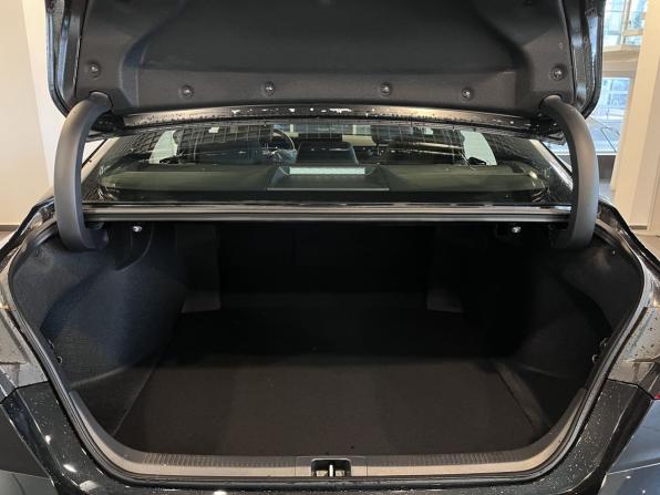 Toyota Camry IX (XV80) China Market с пробегом 2026 года, цена 4 290 000 рублей, 30 км, седан, Автокод Объявления